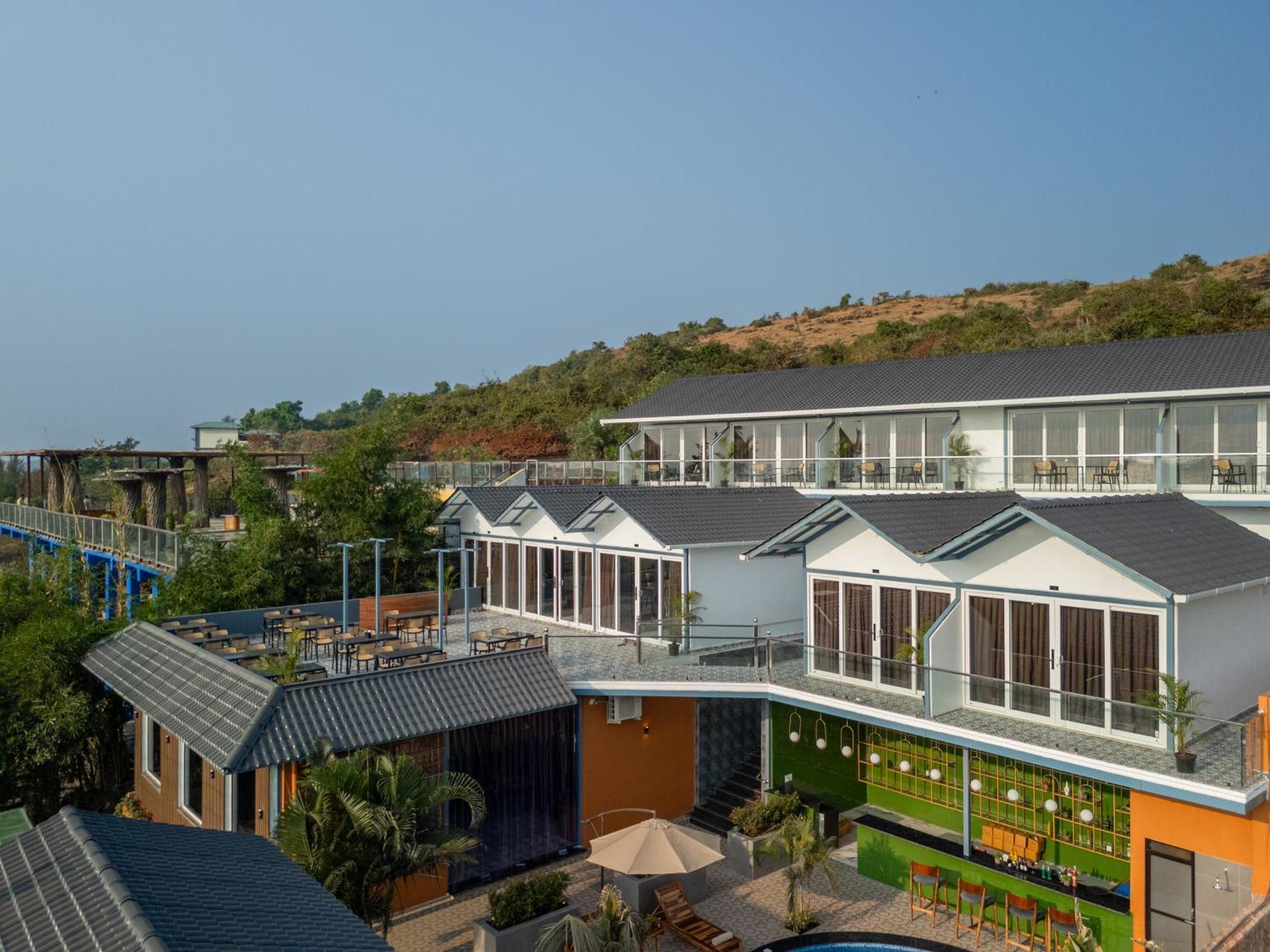 The Hosteller Goa, Mandrem Exterior photo