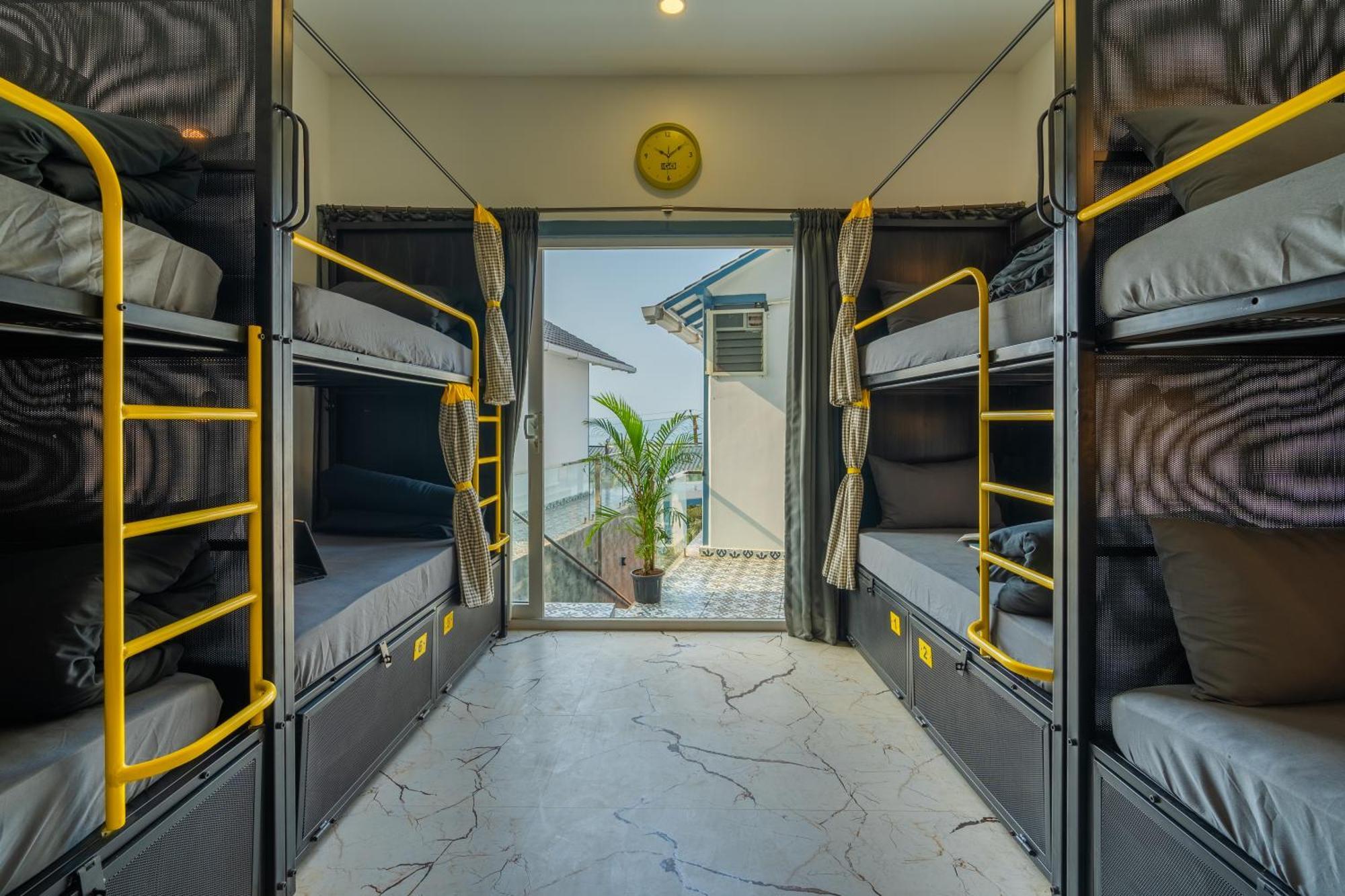 The Hosteller Goa, Mandrem Exterior photo